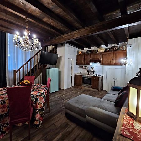 Residenza Saragozza Nuovo Stile Gipsy 2025 ! Apartment Bologna Luaran gambar