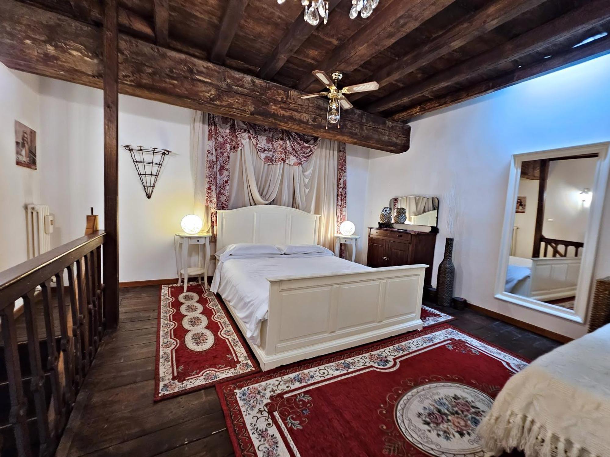 Residenza Saragozza Nuovo Stile Gipsy 2025 ! Apartment Bologna Luaran gambar
